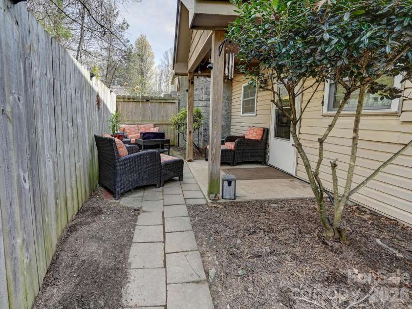 7 Mahogany Road, Arden, NC 28704.  MLS# CAR4357800, YatesRealty ID 6297. 