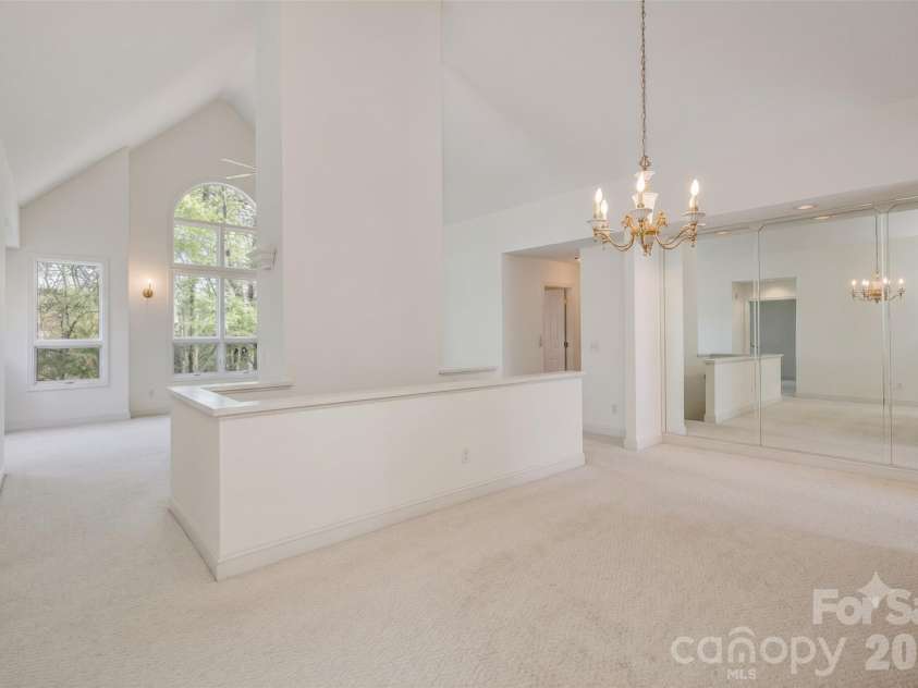 206 Black Oak Lane, Hendersonville, NC 28791.  MLS# CAR4362084, YatesRealty ID 6298. 