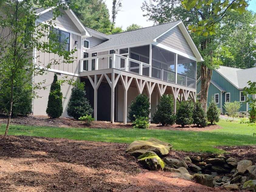 654 Hollybrook Drive, Flat Rock, NC 28731.  MLS# CAR4167426, YatesRealty ID 6299. 