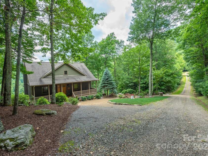 596 Ridge Runner Road, Burnsville, NC 28714.  MLS# CAR4296131, YatesRealty ID 63. 