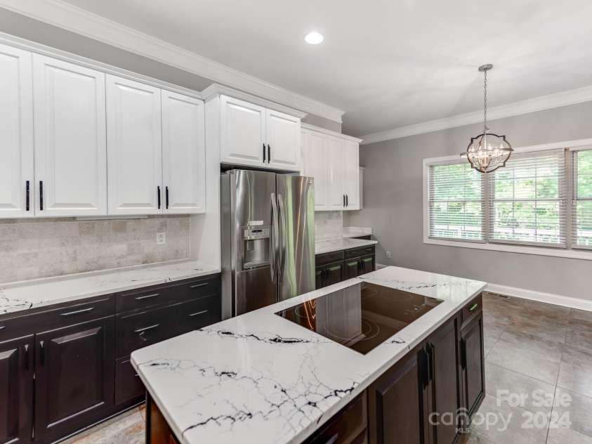 4206 Oldstone Forest Drive, Waxhaw, NC 28173.  MLS# CAR4176012, YatesRealty ID 630. 