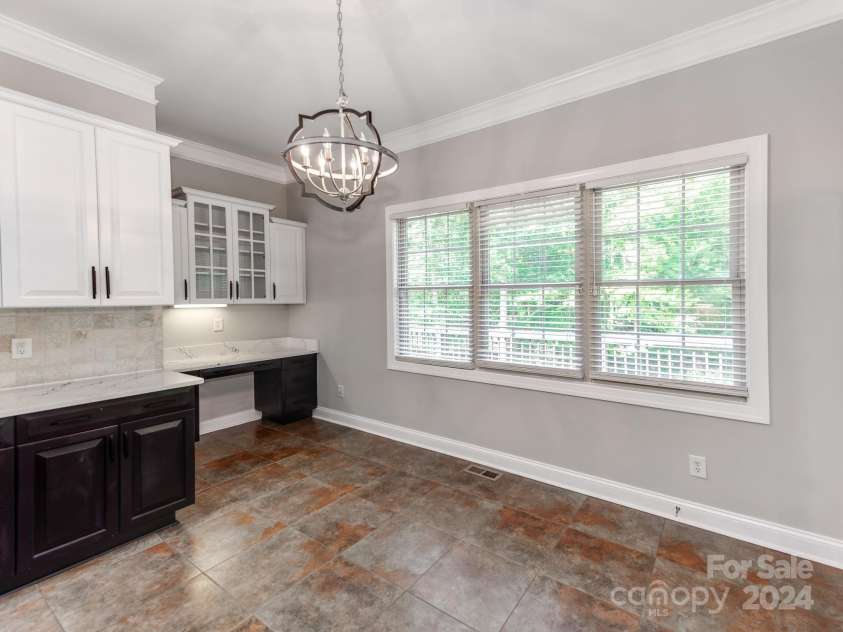 4206 Oldstone Forest Drive, Waxhaw, NC 28173.  MLS# CAR4176012, YatesRealty ID 630. 