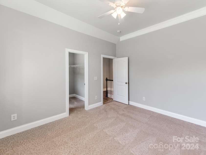 4206 Oldstone Forest Drive, Waxhaw, NC 28173.  MLS# CAR4176012, YatesRealty ID 630. 