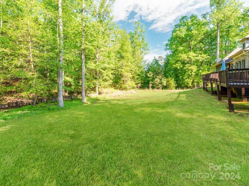 4206 Oldstone Forest Drive, Waxhaw, NC 28173.  MLS# CAR4176012, YatesRealty ID 630. 