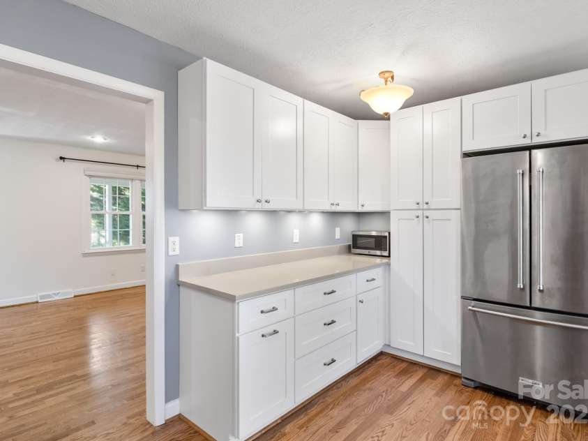 61 Frisbee Road, Leicester, NC 28748.  MLS# CAR4311055, YatesRealty ID 630. 