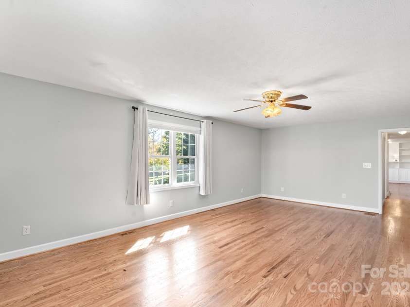 61 Frisbee Road, Leicester, NC 28748.  MLS# CAR4311055, YatesRealty ID 630. 