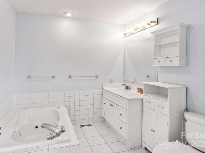 61 Frisbee Road, Leicester, NC 28748.  MLS# CAR4311055, YatesRealty ID 630. 