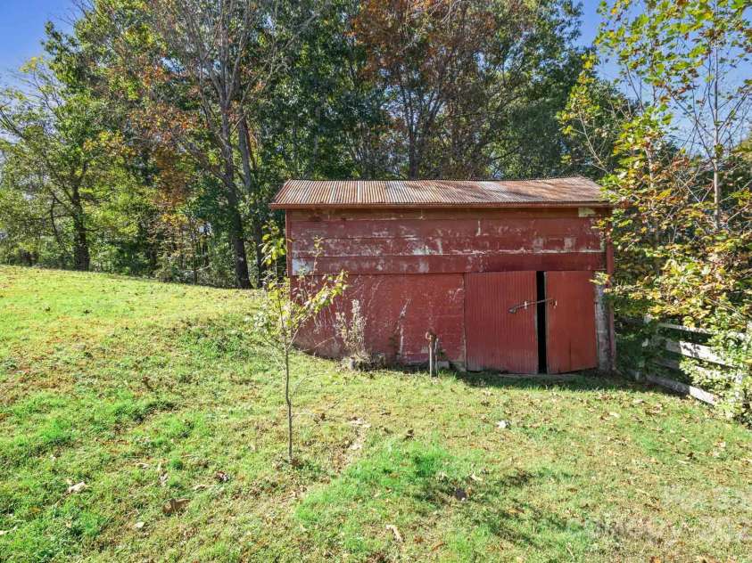 61 Frisbee Road, Leicester, NC 28748.  MLS# CAR4311055, YatesRealty ID 630. 