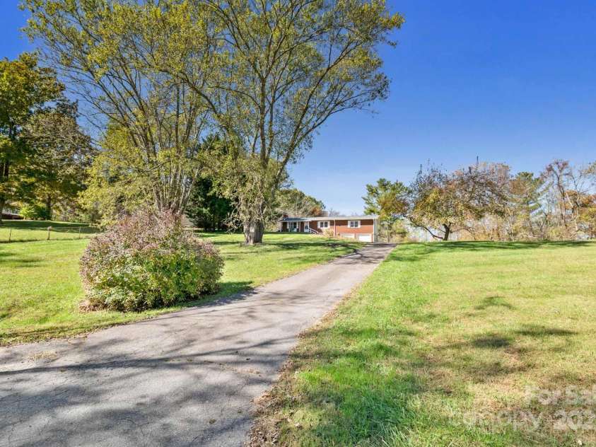 61 Frisbee Road, Leicester, NC 28748.  MLS# CAR4311055, YatesRealty ID 630. 