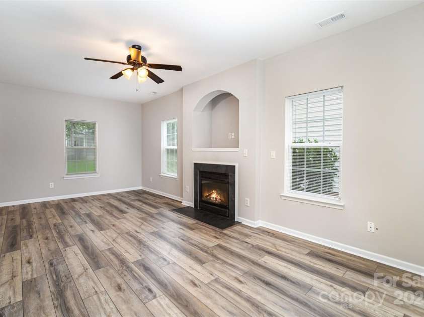 9232 Ducati Lane, Cornelius, NC 28031.  MLS# CAR4290077, YatesRealty ID 630. 