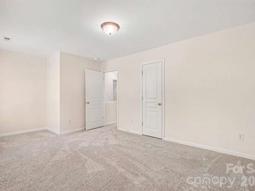 9232 Ducati Lane, Cornelius, NC 28031.  MLS# CAR4290077, YatesRealty ID 630. 