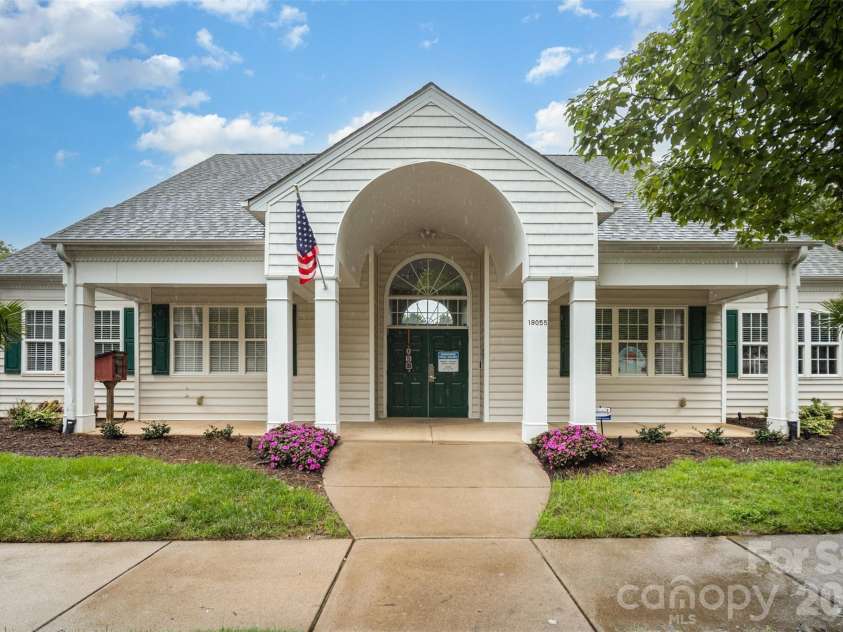 9232 Ducati Lane, Cornelius, NC 28031.  MLS# CAR4290077, YatesRealty ID 630. 