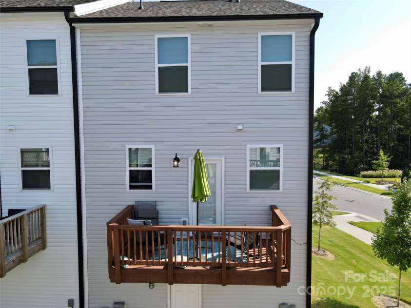 11005 Woodland Creek Way, Charlotte, NC 28262.  MLS# CAR4216827, YatesRealty ID 6300. 