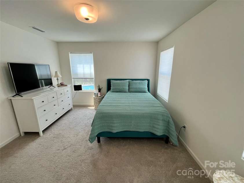 11005 Woodland Creek Way, Charlotte, NC 28262.  MLS# CAR4216827, YatesRealty ID 6300. 