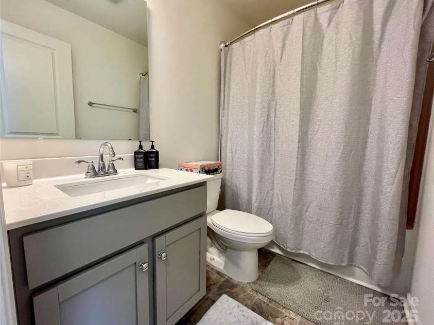 11005 Woodland Creek Way, Charlotte, NC 28262.  MLS# CAR4216827, YatesRealty ID 6300. 