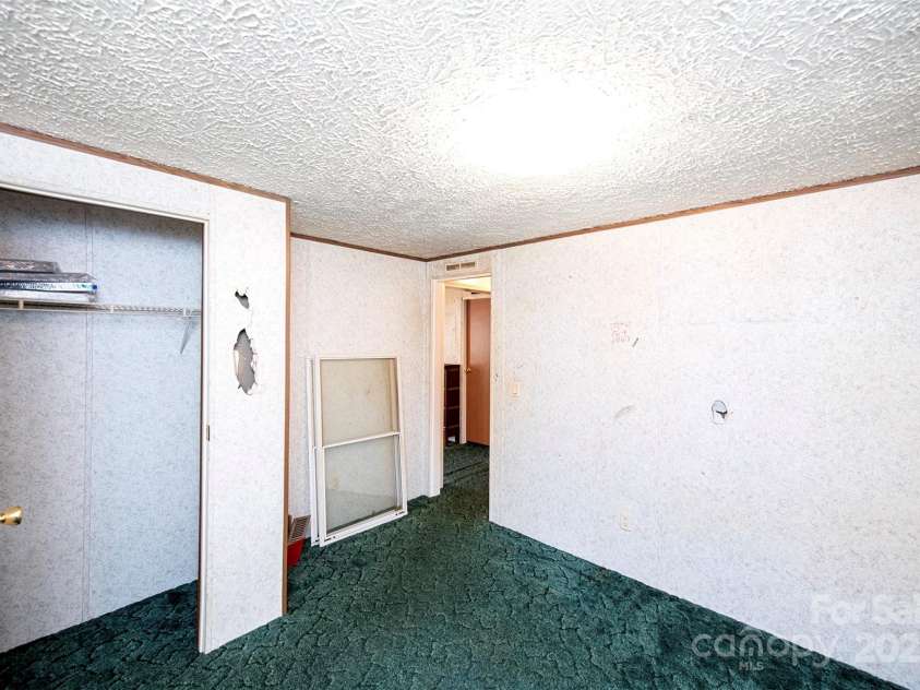 237 Creekstone Lane, York, SC 29745.  MLS# CAR4227284, YatesRealty ID 6301. Bedroom 3