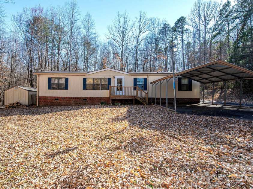 237 Creekstone Lane, York, SC 29745.  MLS# CAR4227284, YatesRealty ID 6301. Front of home