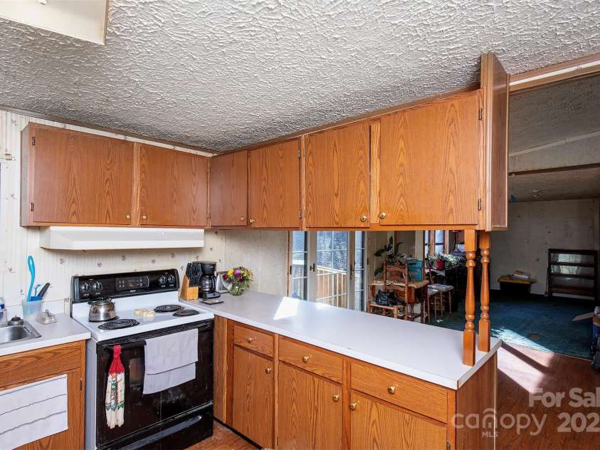 237 Creekstone Lane, York, SC 29745.  MLS# CAR4227284, YatesRealty ID 6301. Kitchen