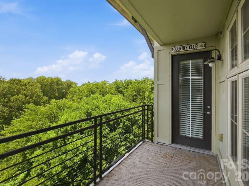 1101 1st Street, Charlotte, NC 28202.  MLS# CAR4397033, YatesRealty ID 6302. 