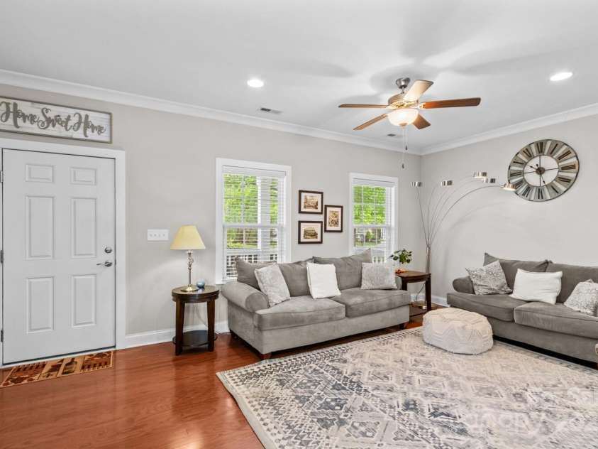 12746 Bravington Road, Huntersville, NC 28078.  MLS# CAR4245023, YatesRealty ID 6302. Bright and inviting living room.