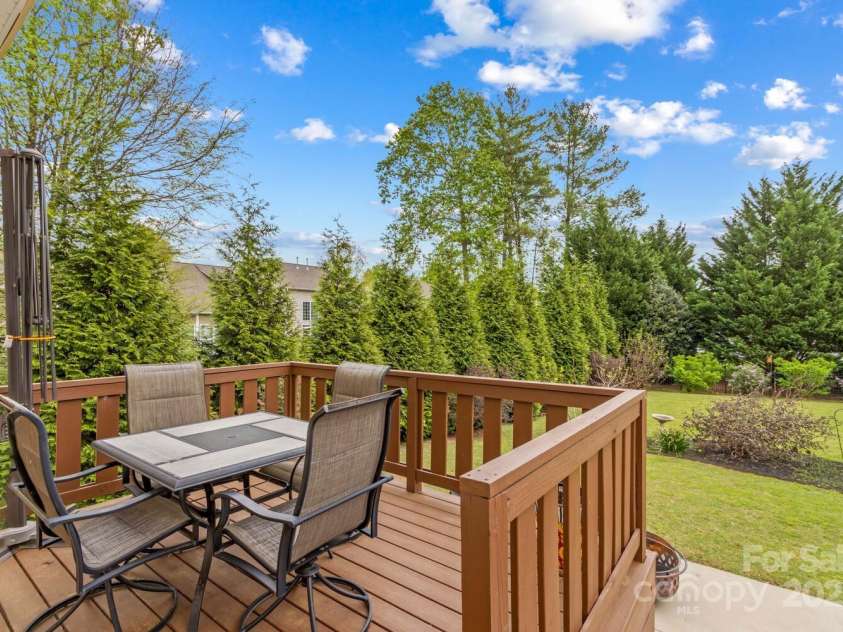 12746 Bravington Road, Huntersville, NC 28078.  MLS# CAR4245023, YatesRealty ID 6302. Fenced-in and professionally landscaped backyard.