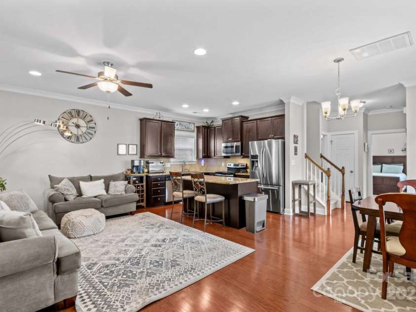 12746 Bravington Road, Huntersville, NC 28078.  MLS# CAR4245023, YatesRealty ID 6302. Spacious first-floor layout.
