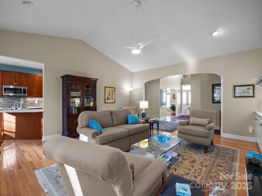 43 Golden Pond Way, Hendersonville, NC 28791.  MLS# CAR4234066, YatesRealty ID 6305. Comfortable libing room with a vaulted ceiling