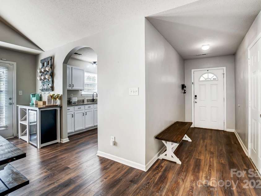 5113 Park Place Drive, Dallas, NC 28034.  MLS# CAR4219173, YatesRealty ID 6306. 