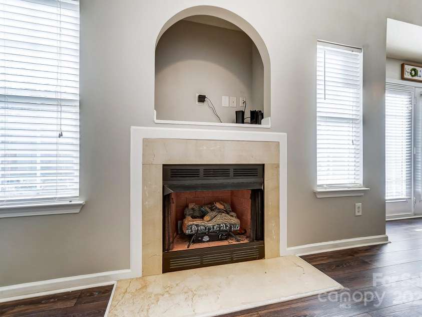 5113 Park Place Drive, Dallas, NC 28034.  MLS# CAR4219173, YatesRealty ID 6306. 