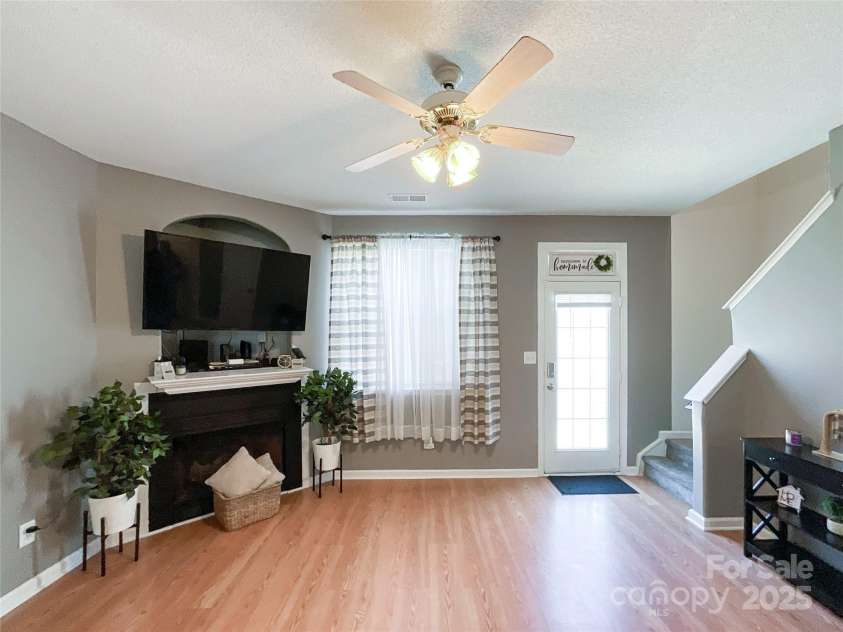 7562 Silver Arrow Drive, Charlotte, NC 28273.  MLS# CAR4219896, YatesRealty ID 6307. 