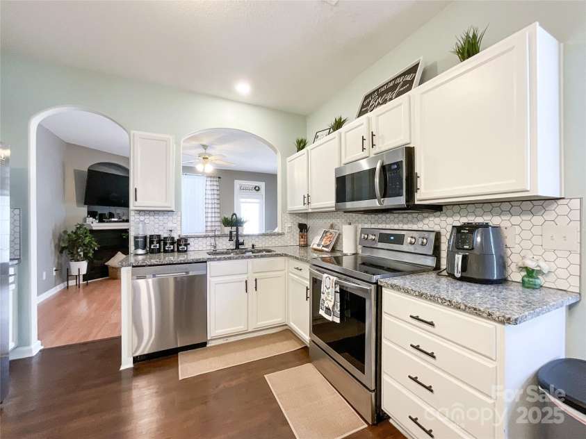 7562 Silver Arrow Drive, Charlotte, NC 28273.  MLS# CAR4219896, YatesRealty ID 6307. 
