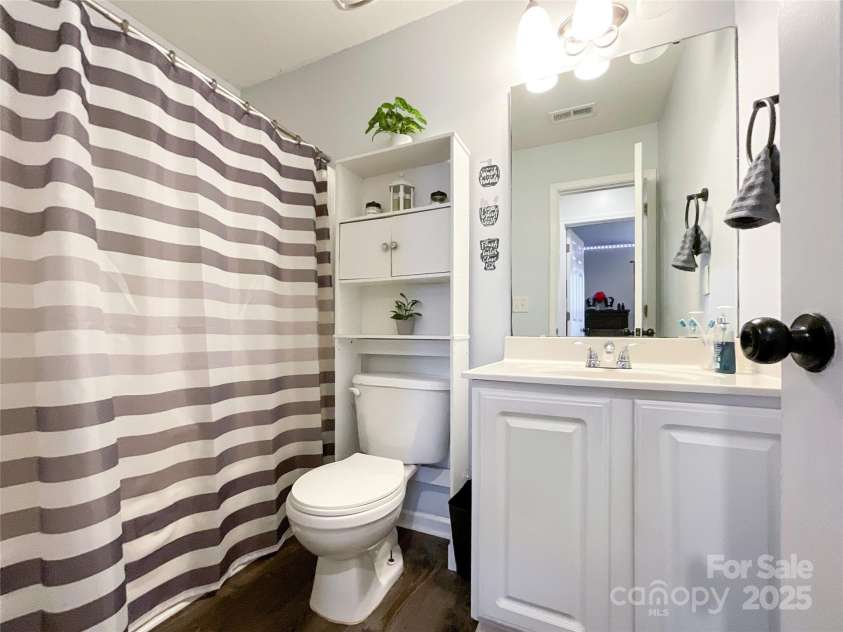 7562 Silver Arrow Drive, Charlotte, NC 28273.  MLS# CAR4219896, YatesRealty ID 6307. 