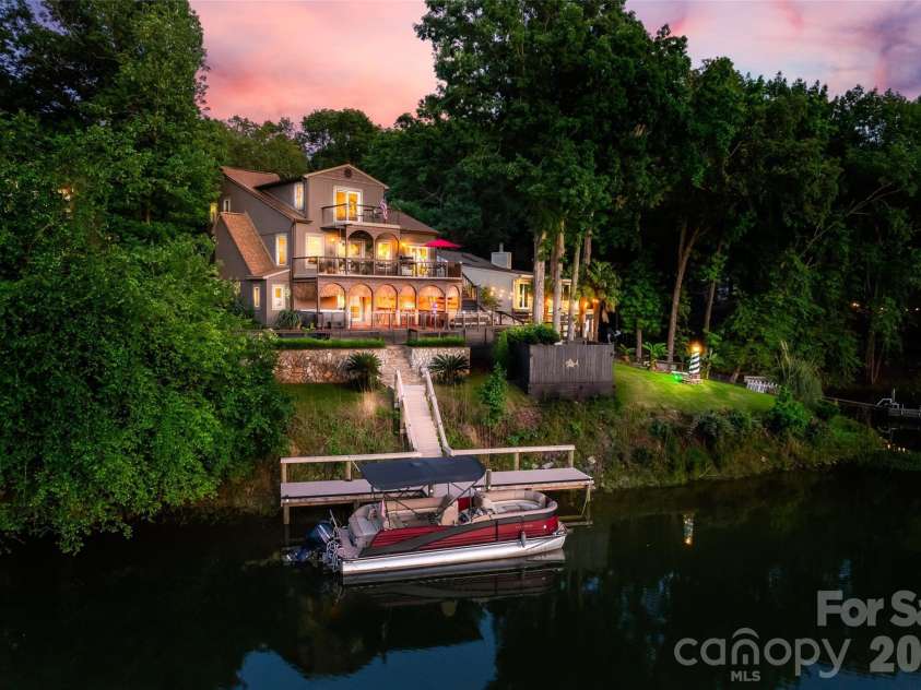 27056 Catamaran Drive, Tega Cay, SC 29708.  MLS# CAR4359825, YatesRealty ID 6308. 
