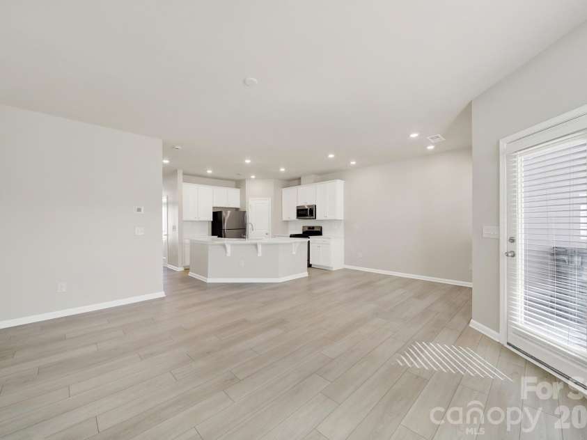 8027 Scarlet Maple Lane, Fort Mill, SC 29708.  MLS# CAR4344331, YatesRealty ID 6309. 