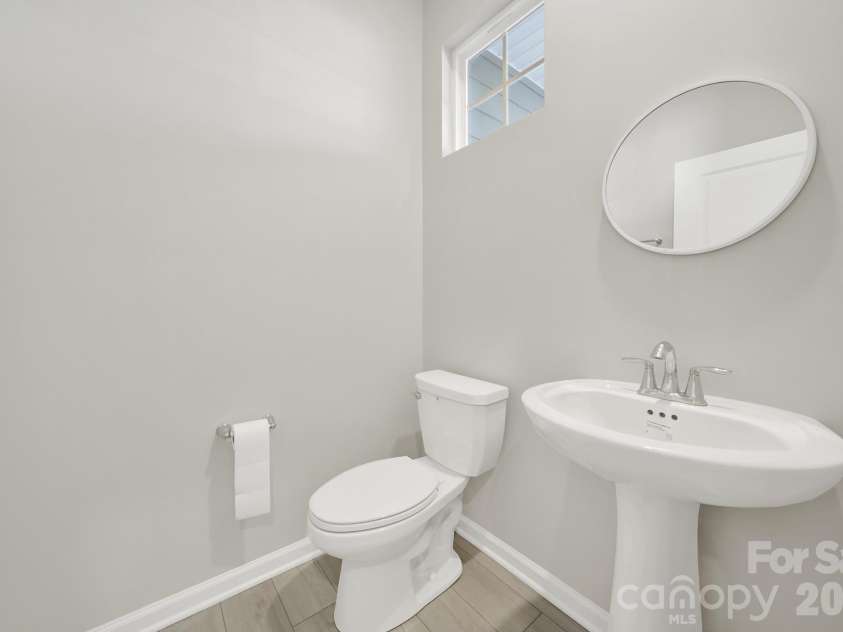 8027 Scarlet Maple Lane, Fort Mill, SC 29708.  MLS# CAR4344331, YatesRealty ID 6309. 