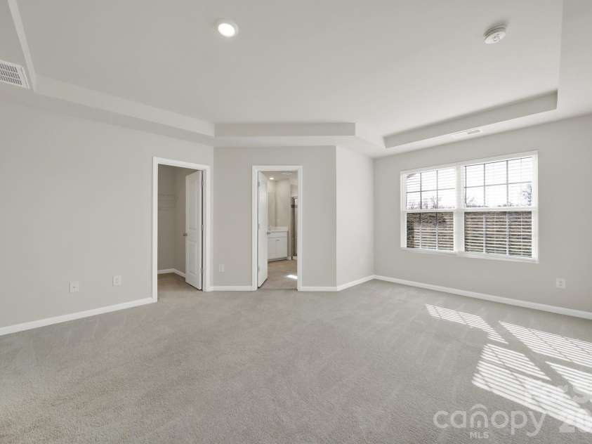 8027 Scarlet Maple Lane, Fort Mill, SC 29708.  MLS# CAR4344331, YatesRealty ID 6309. 
