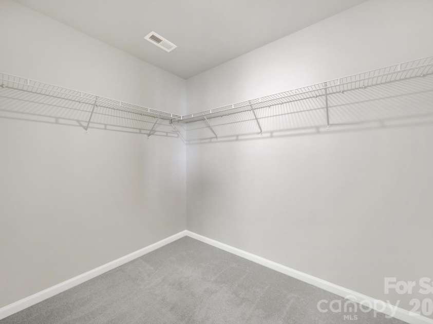 8027 Scarlet Maple Lane, Fort Mill, SC 29708.  MLS# CAR4344331, YatesRealty ID 6309. 