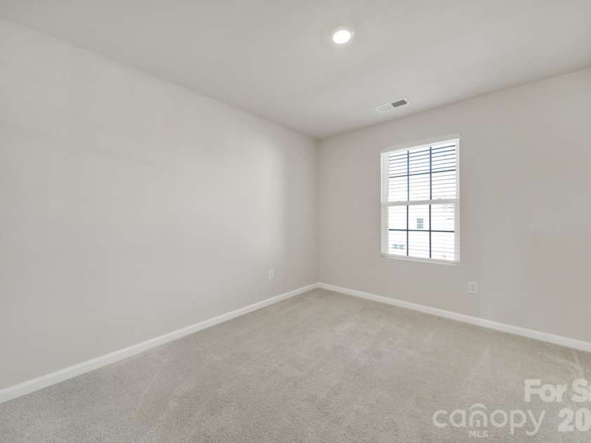 8027 Scarlet Maple Lane, Fort Mill, SC 29708.  MLS# CAR4344331, YatesRealty ID 6309. 