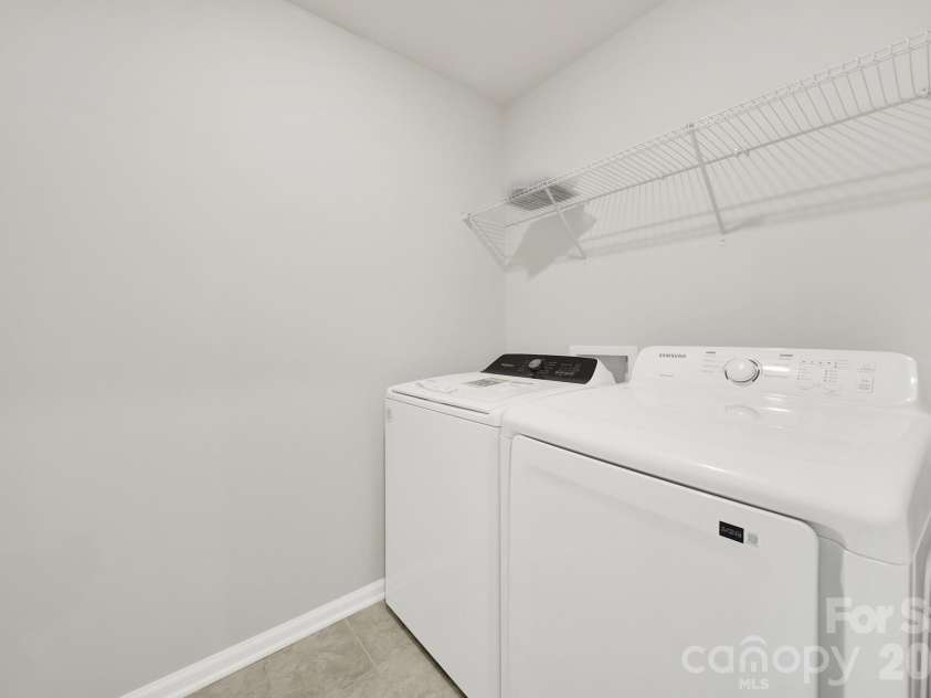 8027 Scarlet Maple Lane, Fort Mill, SC 29708.  MLS# CAR4344331, YatesRealty ID 6309. 