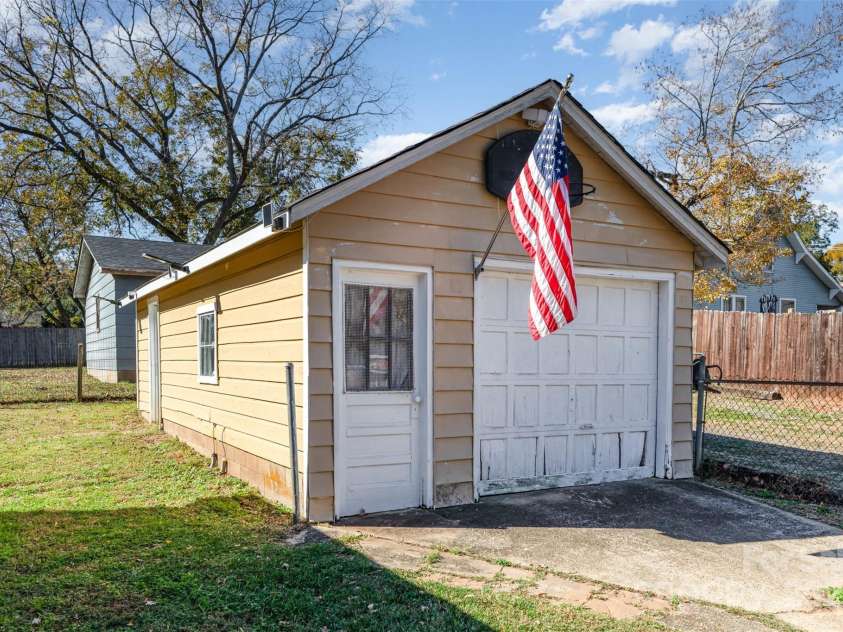 106 Liberty Street, China Grove, NC 28023.  MLS# CAR4319495, YatesRealty ID 631. 