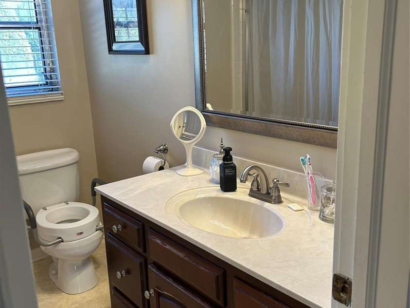 622 Powell Road, Lenoir, NC 28645.  MLS# CAR4164537, YatesRealty ID 6310. Full Bath