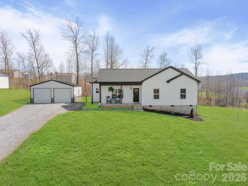 163 Four Andrews Drive, Harmony, NC 28634.  MLS# CAR4358273, YatesRealty ID 6312. 