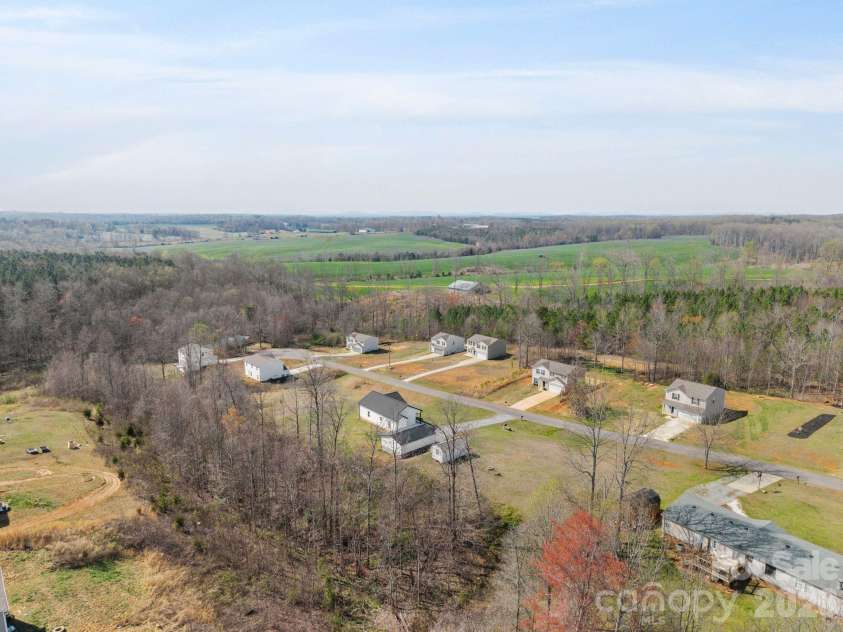 163 Four Andrews Drive, Harmony, NC 28634.  MLS# CAR4358273, YatesRealty ID 6312. 