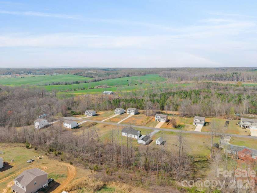 163 Four Andrews Drive, Harmony, NC 28634.  MLS# CAR4358273, YatesRealty ID 6312. 