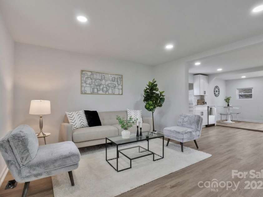 356 Hill Road, Lincolnton, NC 28092.  MLS# CAR4231847, YatesRealty ID 6313. 