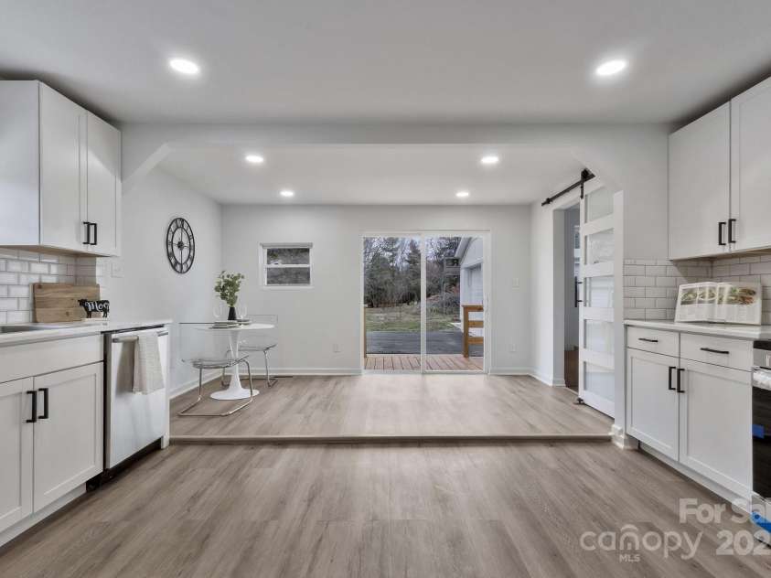 356 Hill Road, Lincolnton, NC 28092.  MLS# CAR4231847, YatesRealty ID 6313. 