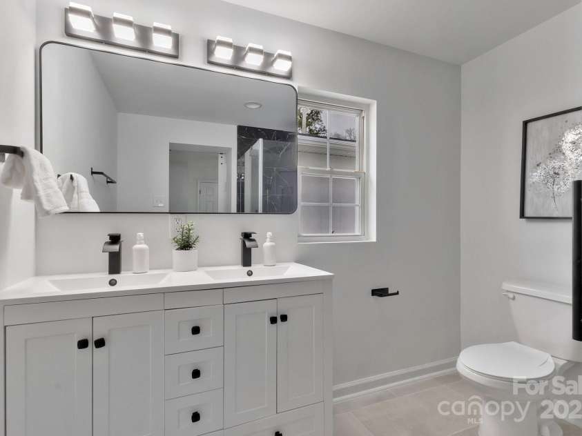 356 Hill Road, Lincolnton, NC 28092.  MLS# CAR4231847, YatesRealty ID 6313. 