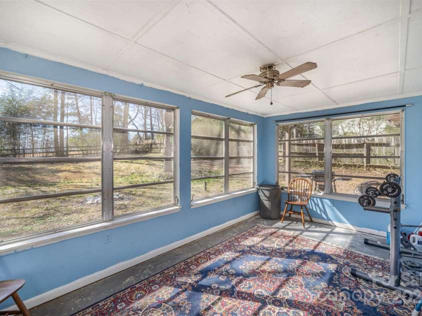 6817 Fieldlark Lane, Charlotte, NC 28227.  MLS# CAR4227267, YatesRealty ID 6314. 