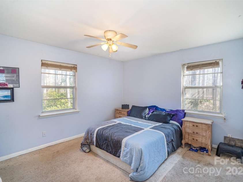 6817 Fieldlark Lane, Charlotte, NC 28227.  MLS# CAR4227267, YatesRealty ID 6314. 