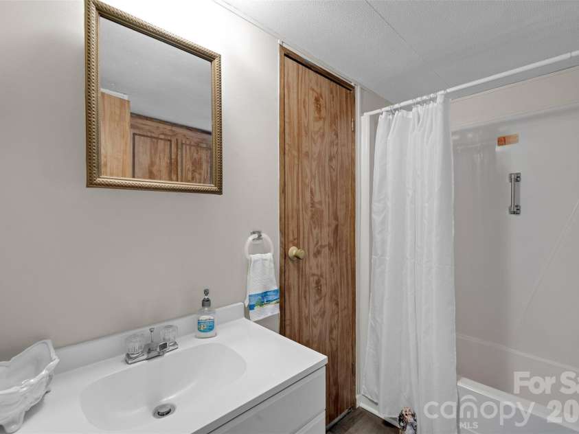 2187 Mcbee Highway, Jefferson, SC 29718.  MLS# CAR4357564, YatesRealty ID 6315. 